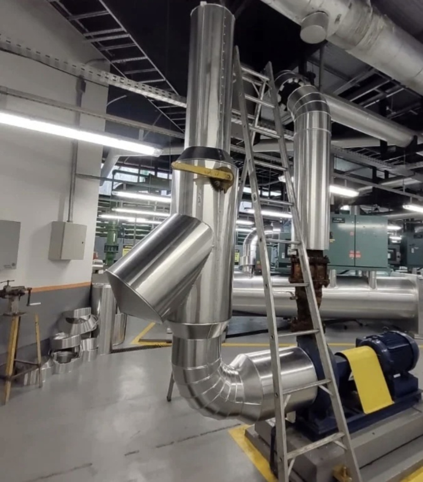 Isolamento térmico em tubulações e equipamentos